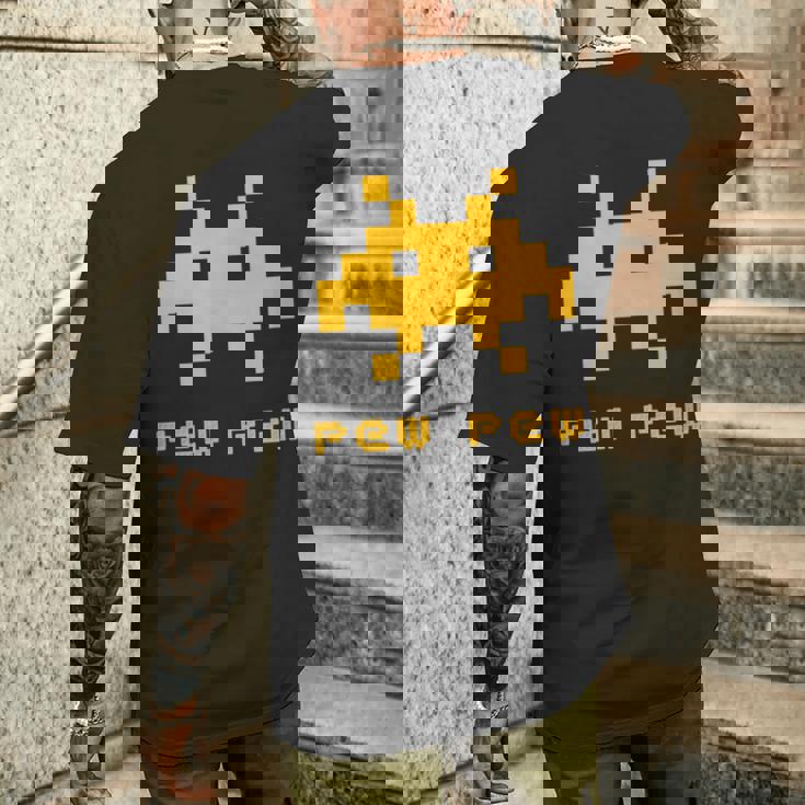 エイリアンインベーダーズピューピュースペース8ビットレトロビデオゲームギフト メンズTシャツ バックプリント 彼への贈り物