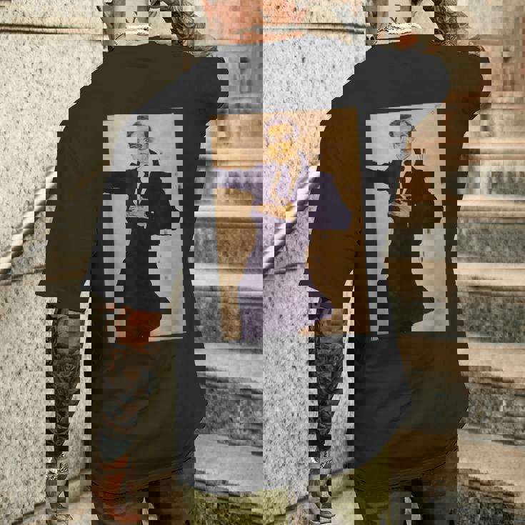 エゴン・シーレによる画家の肖像1910 メンズTシャツ バックプリント 彼への贈り物