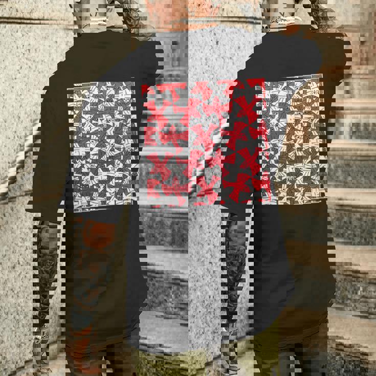 エッシャーにインスパイアされた鳥のテッセレーション。 メンズTシャツ バックプリント 彼への贈り物