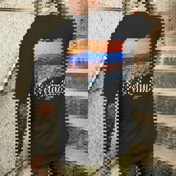 オレゴン州 ポートランドのお土産 ポートランド メンズTシャツ バックプリント 彼への贈り物