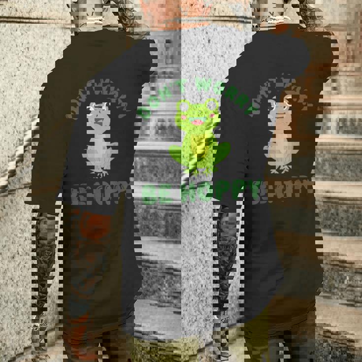 カエルの愛好家や教育者向けのかわいいカエルの先生のデザイン。 メンズTシャツ バックプリント 彼への贈り物