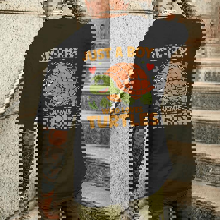 カメが大好きな少年 メンズTシャツ バックプリント 彼への贈り物