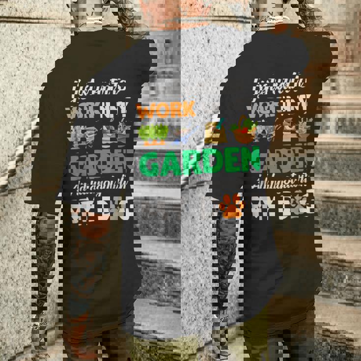 ガーデニング 犬 ペット好き 庭師 庭 ペット ギフト 植物 メンズTシャツ バックプリント 彼への贈り物