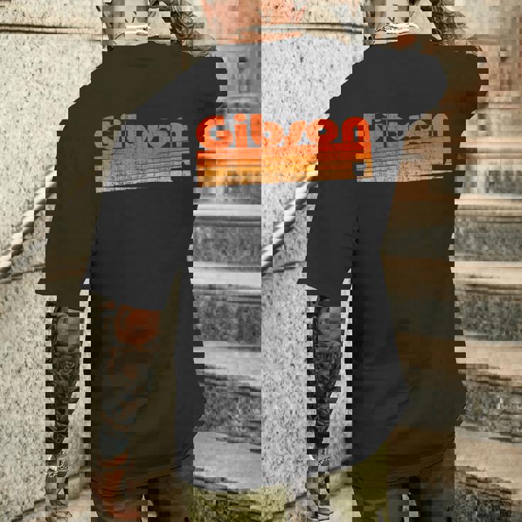 ギブソン、アーカンソーレトロ80年代スタイル メンズTシャツ バックプリント 彼への贈り物