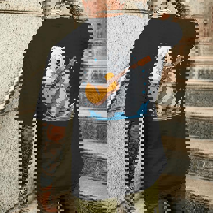 クマがアコースティックギターを弾くクマのギタリスト メンズTシャツ バックプリント 彼への贈り物