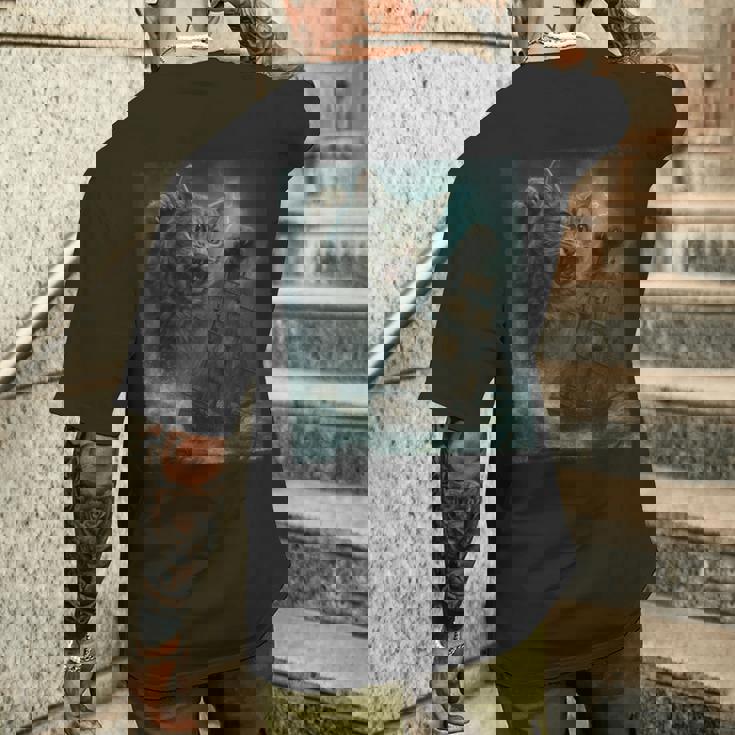 クラーケンの海の怪獣が海に潜る海賊船を襲う巨大猫 メンズTシャツ バックプリント 彼への贈り物