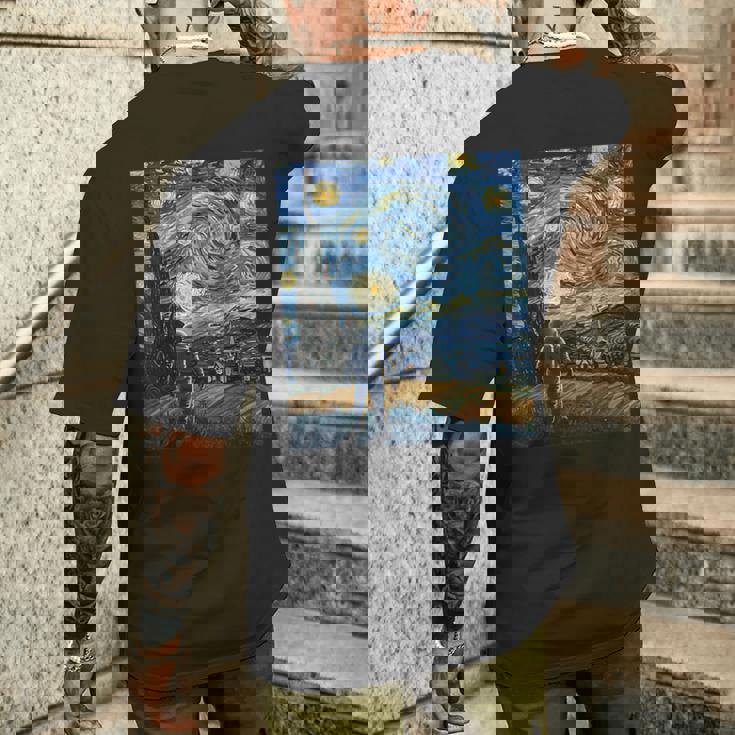 ゴッホにインスパイアされた先見の明のある宇宙飛行士未来の宇宙飛行士 メンズTシャツ バックプリント 彼への贈り物