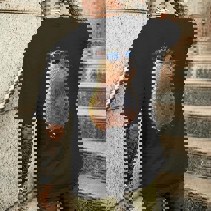 サングラスをかけたカピバラ Be Capy カピバラ げっ歯類 Capybara メンズTシャツ バックプリント 彼への贈り物