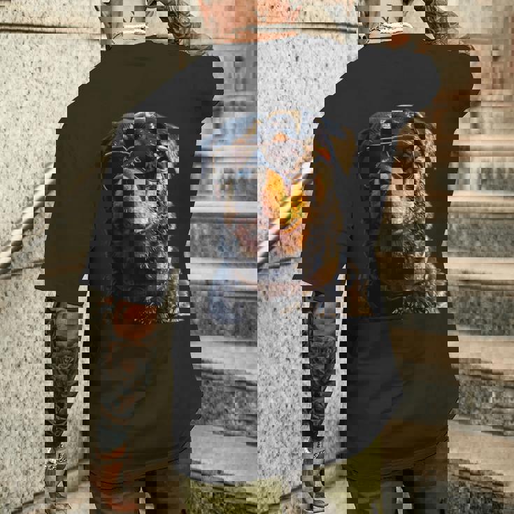 サングラスをかけたロットワイラー 愛犬自慢のロットワイラー メンズTシャツ バックプリント 彼への贈り物