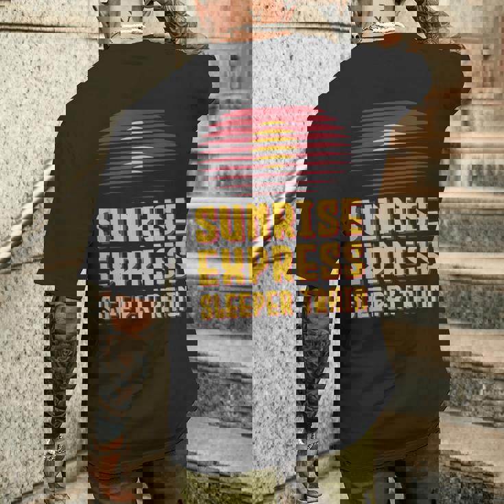 サンライズ特急電車 日本 東京 岡山 出雲 高松 メンズTシャツ バックプリント 彼への贈り物