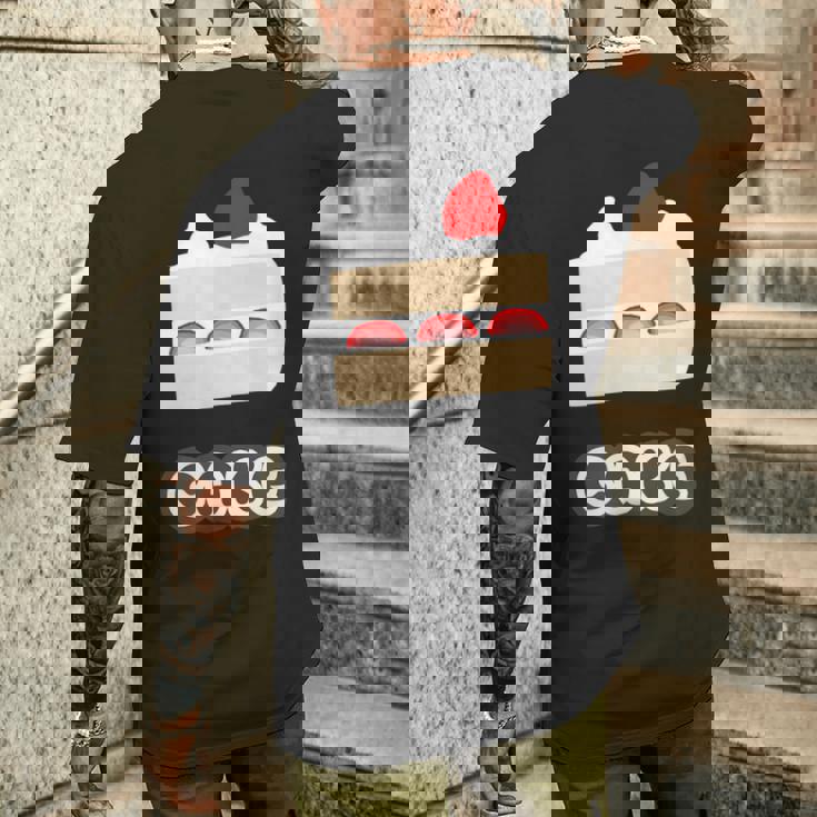 ショートケーキ『スイーツ ポップ』苺 イチゴのケーキ お菓子 おやつ 面白い かわいい メンズTシャツ バックプリント 彼への贈り物