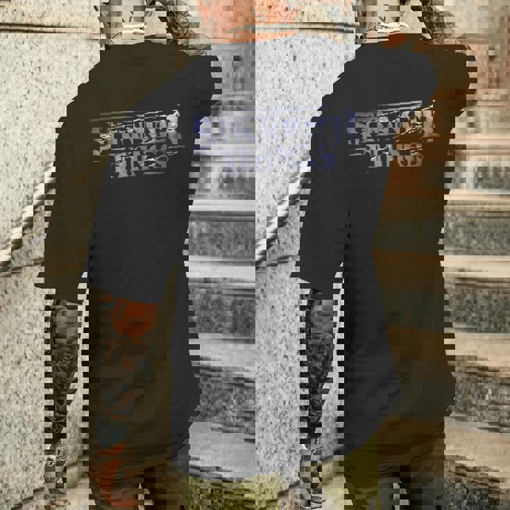 ストレンジャー・シングス ロゴ レトロ 80年代 ホーンテッド・ホーキンス ハロウィン メンズTシャツ バックプリント 彼への贈り物