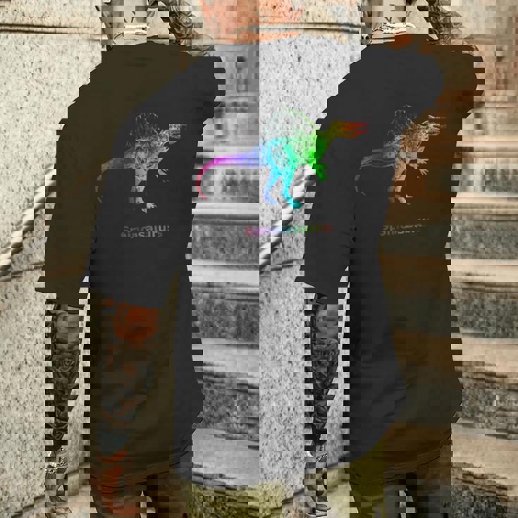 スピノサウルス 恐竜 レインボー スケルトン メンズTシャツ バックプリント 彼への贈り物