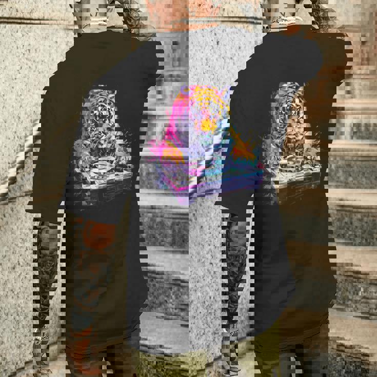 タイガーミュージック Dj ターンテーブル Dj タイガーテクノ ダンスクラブ ハウス メンズTシャツ バックプリント 彼への贈り物