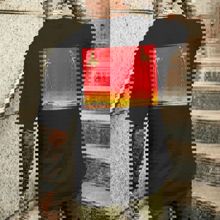 ダリ作 象 メンズTシャツ バックプリント 彼への贈り物