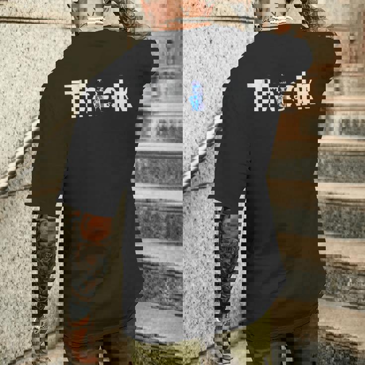 チェスは考える、チェスのデザイン、チェスプレーヤー、チェス メンズTシャツ バックプリント 彼への贈り物