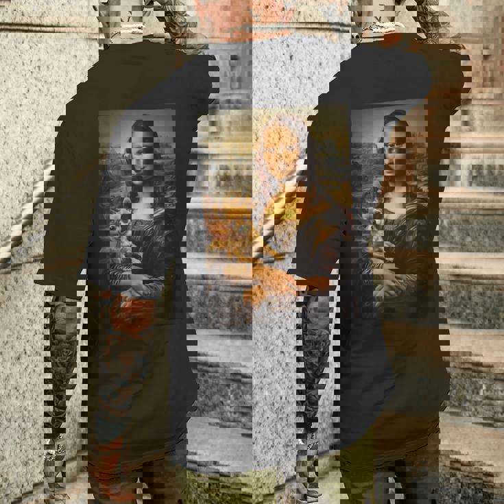 チワワ モナリザ 絵画 アート 犬 ママ お父さん メンズTシャツ バックプリント 彼への贈り物