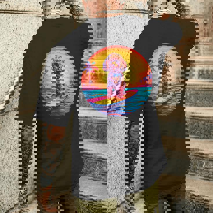 トイプードル サーフィン ファニー ドッグ ビーチ メンズTシャツ バックプリント 彼への贈り物