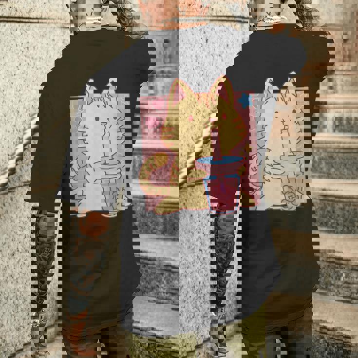 トラ猫とボバ茶のかわいいかわいい猫のグラフィック メンズTシャツ バックプリント 彼への贈り物