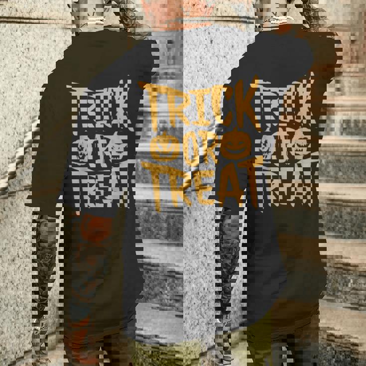 トリックオアトリートパンプキンフェイスハロウィングラフィック。 メンズTシャツ バックプリント 彼への贈り物