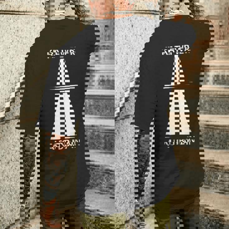 ドイツでの楽しい高速運転のためのクラフトワークアウトバーン メンズTシャツ バックプリント 彼への贈り物