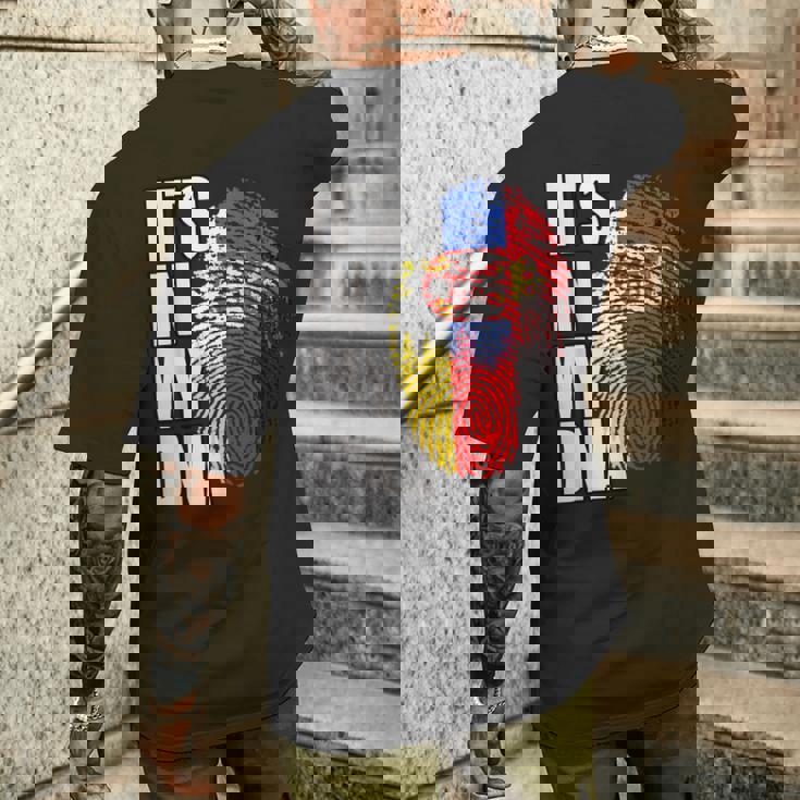 ドイツとセルビアのdna遺産フラグ メンズTシャツ バックプリント 彼への贈り物