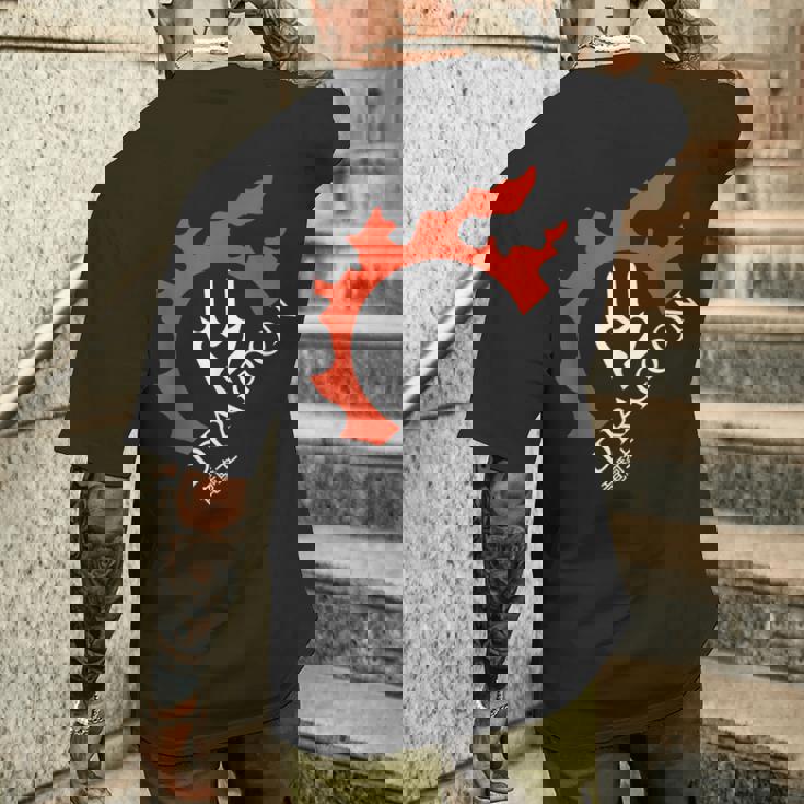 ドラゴン 光と闇の戦士のために メンズTシャツ バックプリント 彼への贈り物