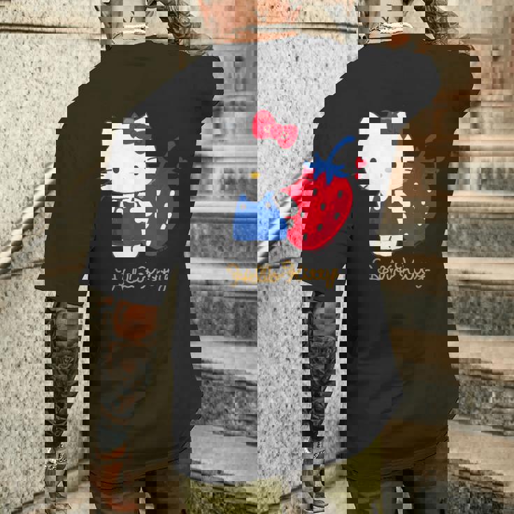 ハローキティ いちご ダークカラー メンズTシャツ バックプリント 彼への贈り物