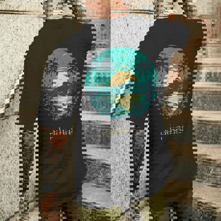 ハワイ語のパウハナはハッピータイムを意味します メンズTシャツ バックプリント 彼への贈り物