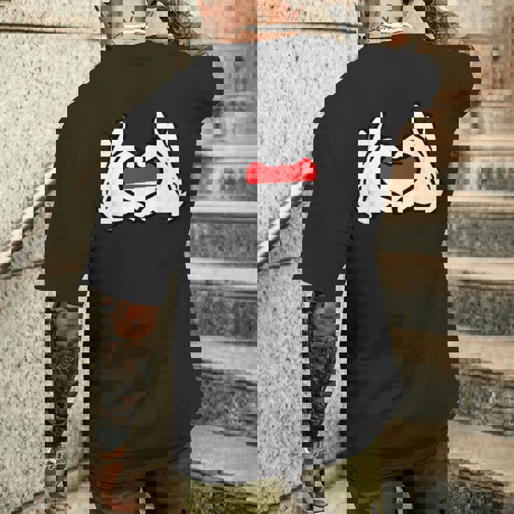 ハートを形作る漫画の手 インドネシア国旗 メンズTシャツ バックプリント 彼への贈り物