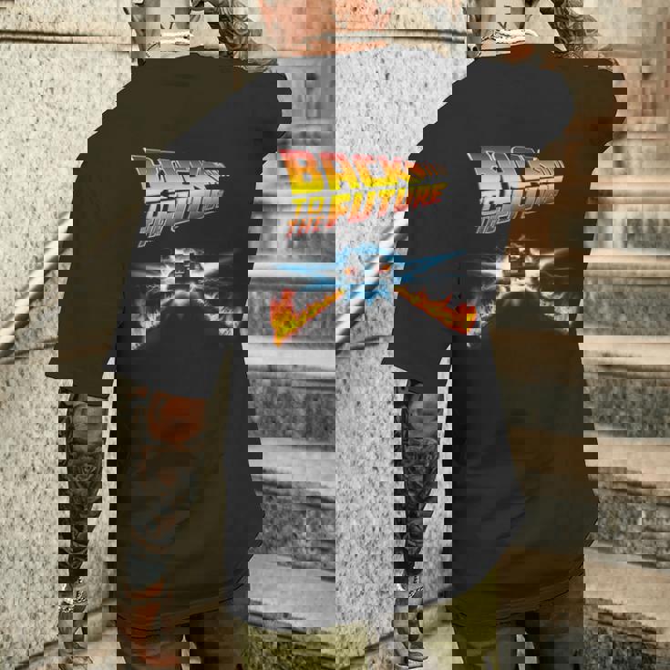 バック・トゥ・ザ・フューチャー デロリアンとロゴ メンズTシャツ バックプリント 彼への贈り物