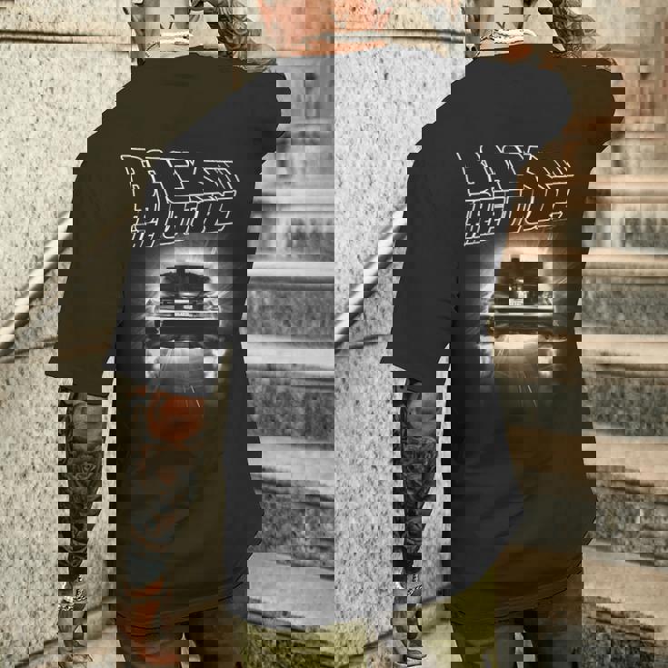 バック・トゥ・ザ・フューチャー デロリアン・フライング・アウェイ メンズTシャツ バックプリント 彼への贈り物