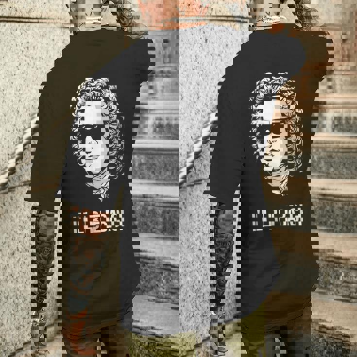 バッハ 面白い 作曲家 クラシック音楽 音楽好き ギフト オルガン ヴァイオリン ピアノ メンズTシャツ バックプリント 彼への贈り物