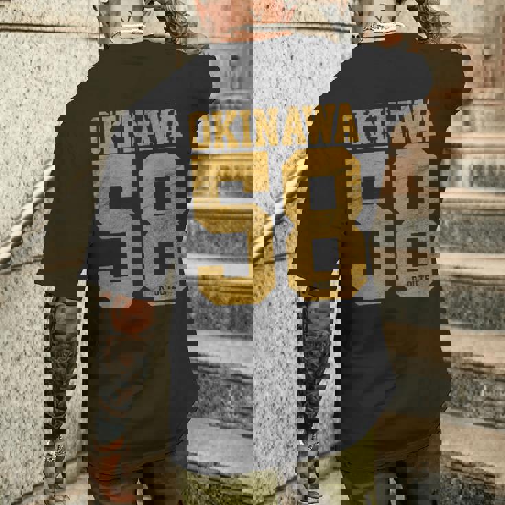 バーシティスタイル 沖縄 日本 メンズTシャツ バックプリント 彼への贈り物