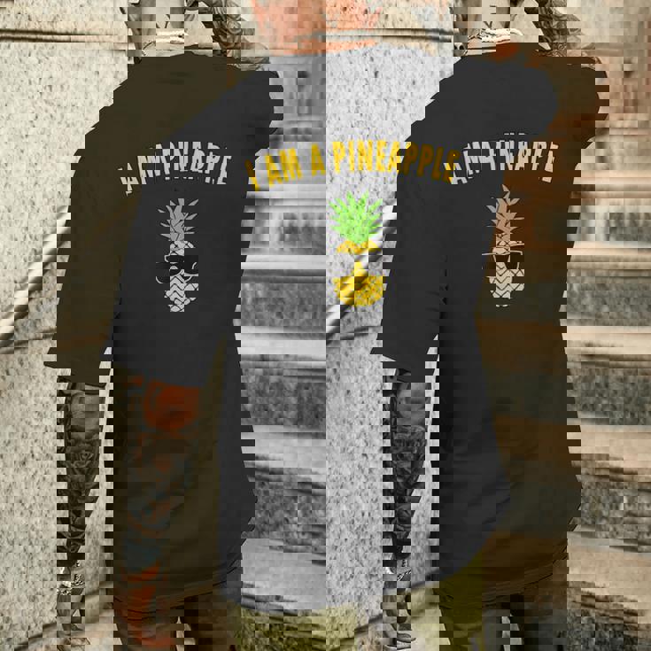パインアップル おもしろ フルーツ ファンキー パイナップル アロハ ビーチ ハワイアン サングラス メンズTシャツ バックプリント 彼への贈り物