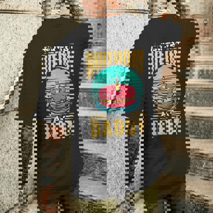 パパになって初めての誕生日 年 祝 チーム パーティー メンズTシャツ バックプリント 彼への贈り物