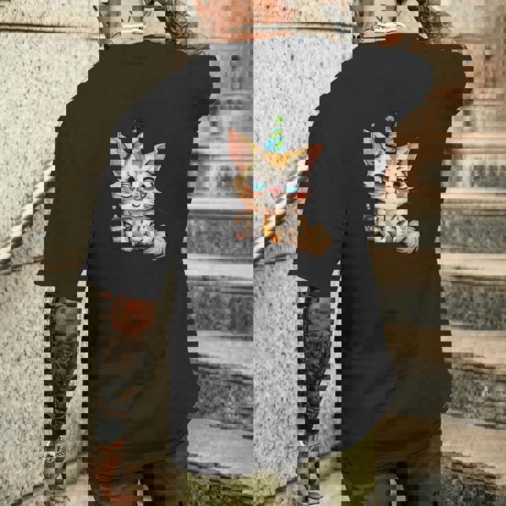 パーティー 猫 ドリンク 飲んだ 酔った プッシー キティ 猫 お祝い ブーー メンズTシャツ バックプリント 彼への贈り物