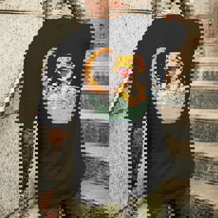 ヒョウモントカゲモドキ シャワー かわいい 野生動物 トカゲ メンズTシャツ バックプリント 彼への贈り物