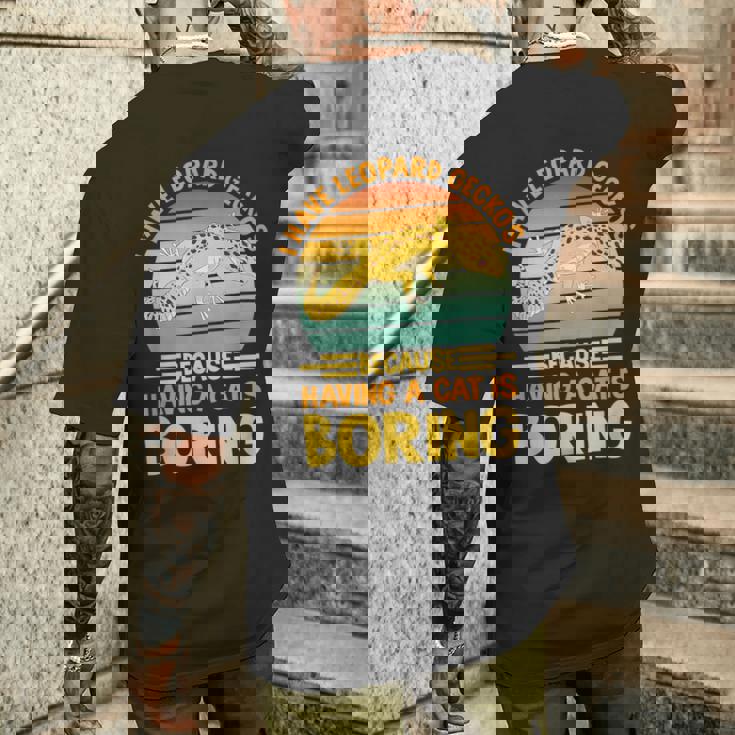 ヒョウモントカゲモドキ 爬虫類 小さな恐竜を飼っています メンズTシャツ バックプリント 彼への贈り物