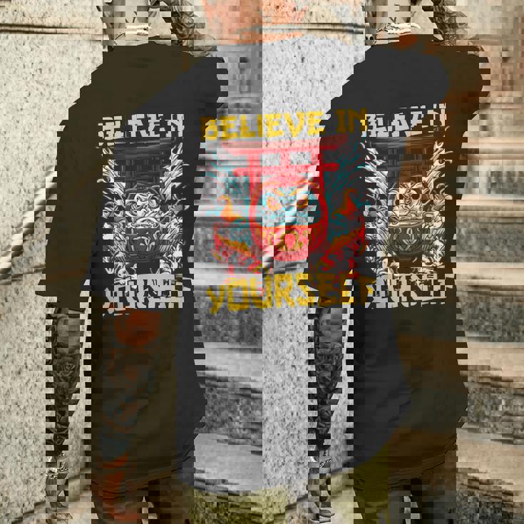 ビリーブインユアセルフ 鯉のぼりだるま メンズTシャツ バックプリント 彼への贈り物