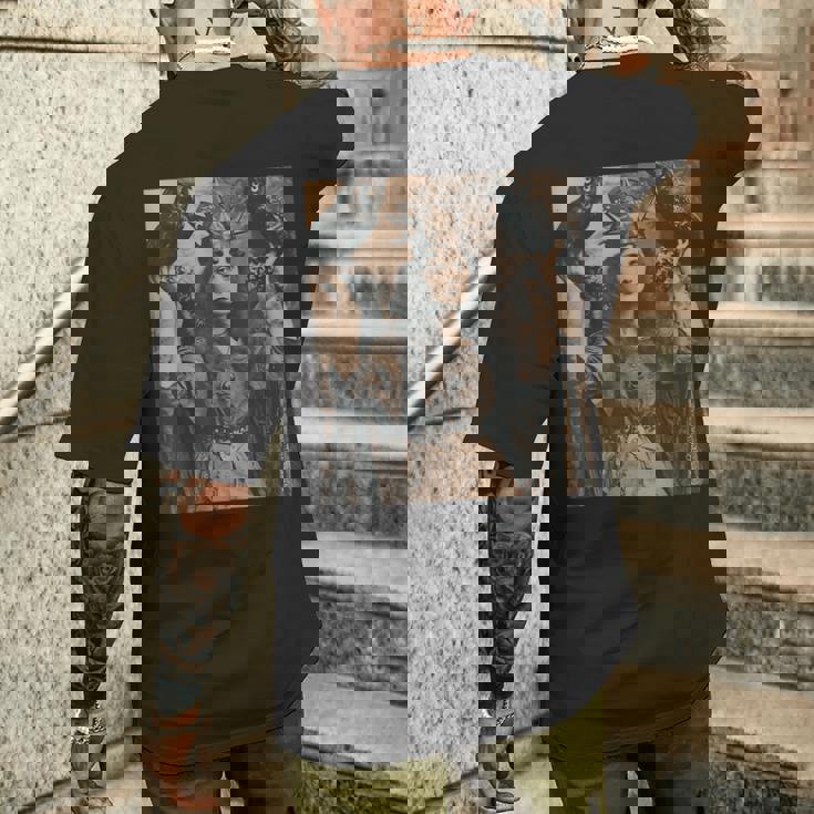 ビンテージ魔女魔女魔術師と猛禽フクロウ鳥ゴスゴシック。 メンズTシャツ バックプリント 彼への贈り物