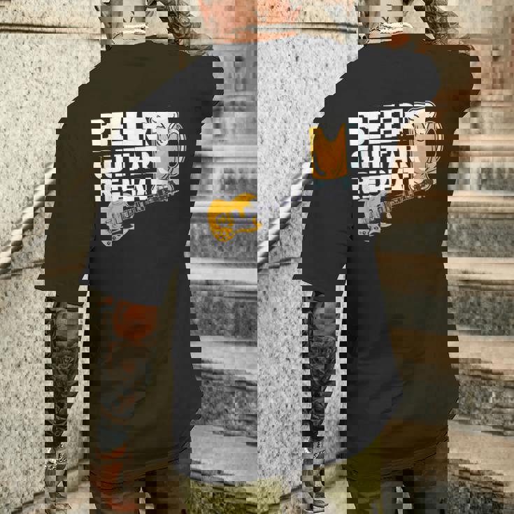 ビール ギター リピート ギター ベース ロックンロール ギタリスト向け メンズTシャツ バックプリント 彼への贈り物