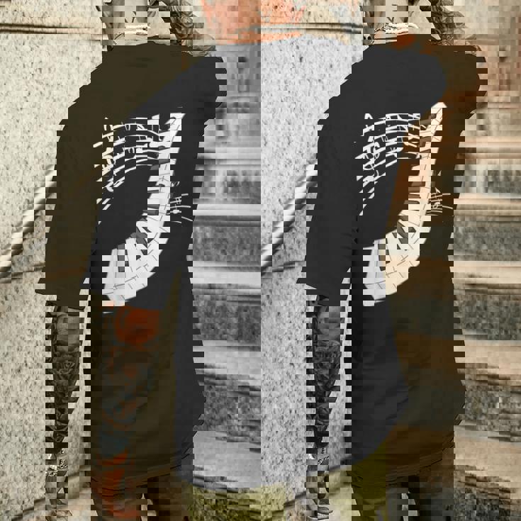 ピアノの鍵盤・音符・楽器ピアノ メンズTシャツ バックプリント 彼への贈り物