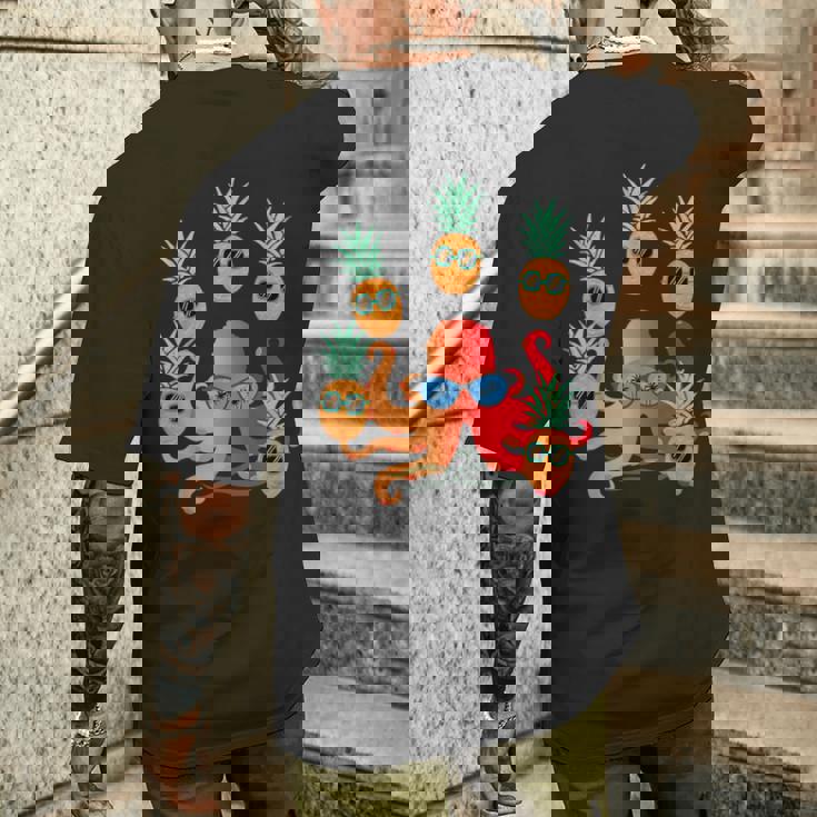 ファニー クール オレンジ タコ ジャグリング パイナップル メンズTシャツ バックプリント 彼への贈り物