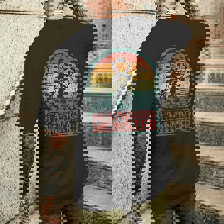 フラットウッズモンスター、レトロエイリアンブラクストン郡ウェストバージニア州クリプティッド メンズTシャツ バックプリント 彼への贈り物