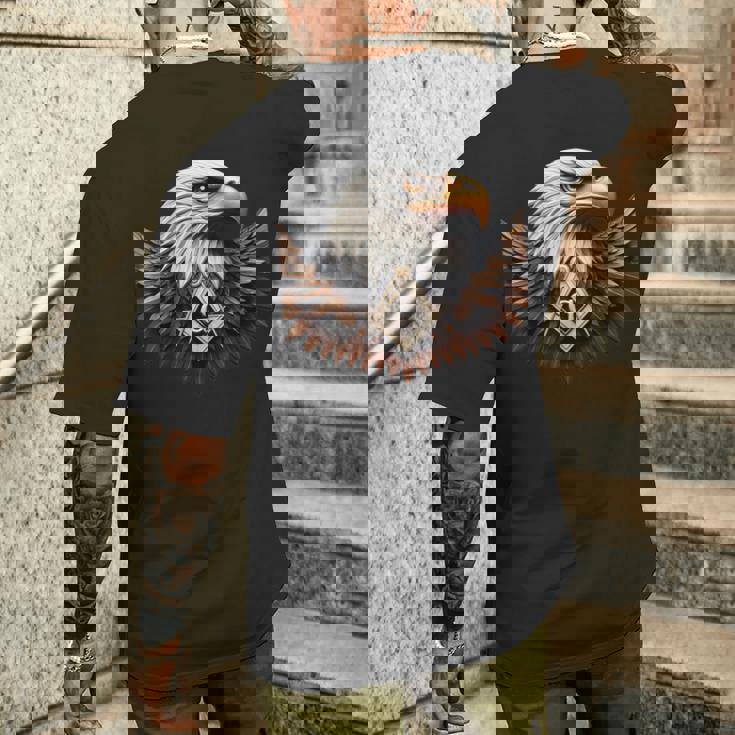 フリーメイソンs&C「知恵を持ったワシ」のシンボル。 メンズTシャツ バックプリント 彼への贈り物