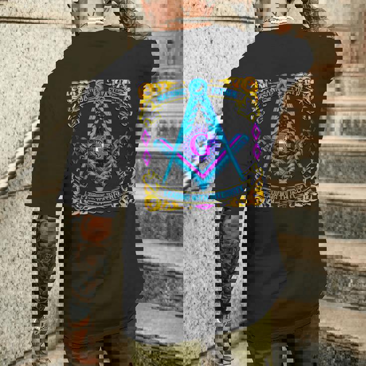 フリーメーソンのシンボル「誠実さをもってリードするフリーメーソンの父」 メンズTシャツ バックプリント 彼への贈り物