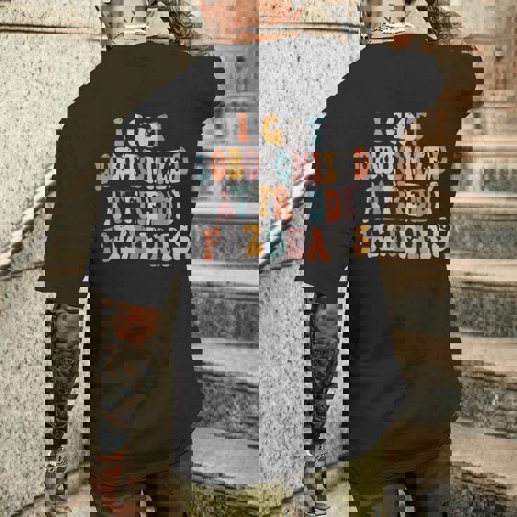 フレディ・フェイズベアーズのおもしろいミームでロボトミーされてしまった メンズTシャツ バックプリント 彼への贈り物