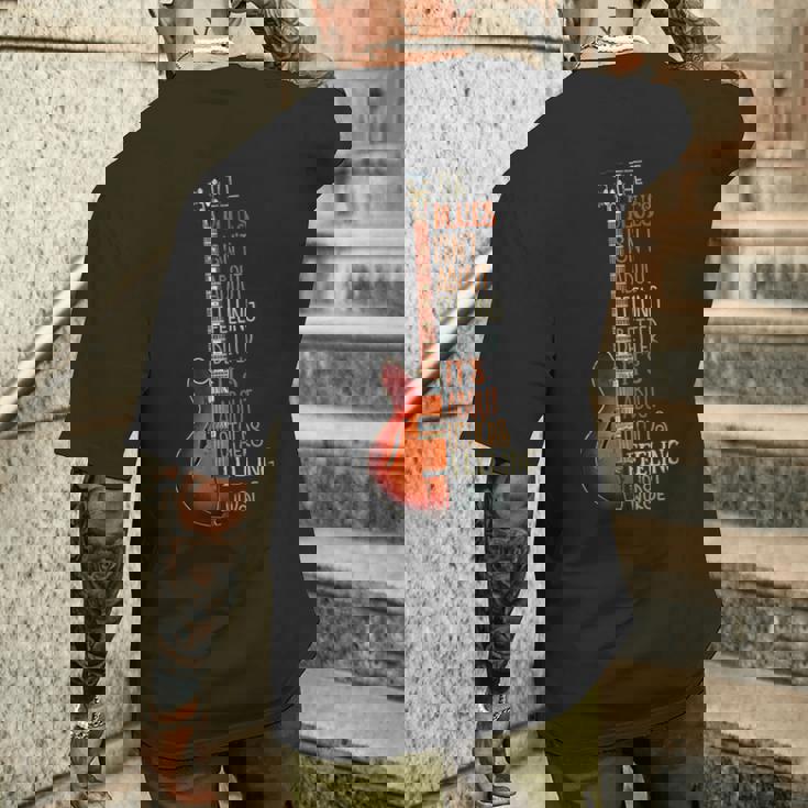 ブルース音楽ギターギタリストのギタリストのためのおかしいギフト メンズTシャツ バックプリント 彼への贈り物