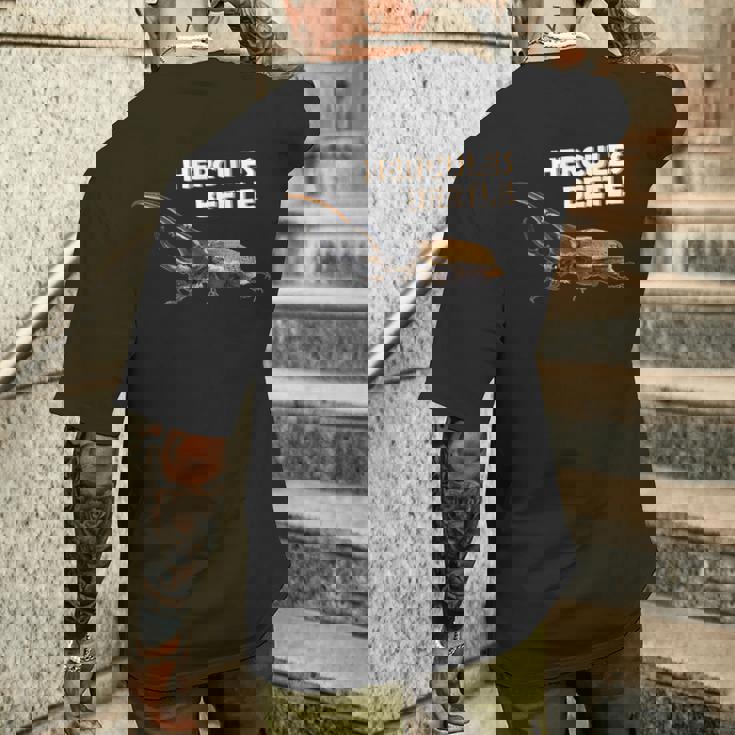 ヘラクレスカブトムシの写真 メンズTシャツ バックプリント 彼への贈り物